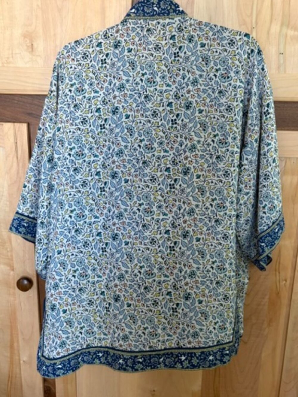 Open-Front Kimono with Beautiful Blue Floral Print - Picture 2 of 4